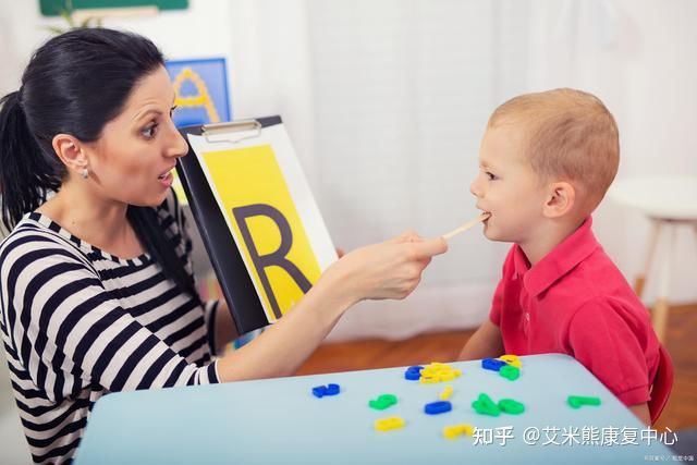 重庆自闭症康复中心：自闭症是怎样形成的？